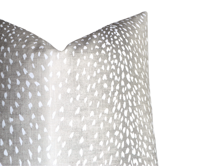 Dekowe Antelope Pillow Cover In Light Grey