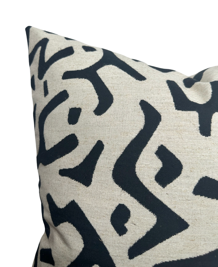 Dekowe Aria Pillow Cover In Tan On Black