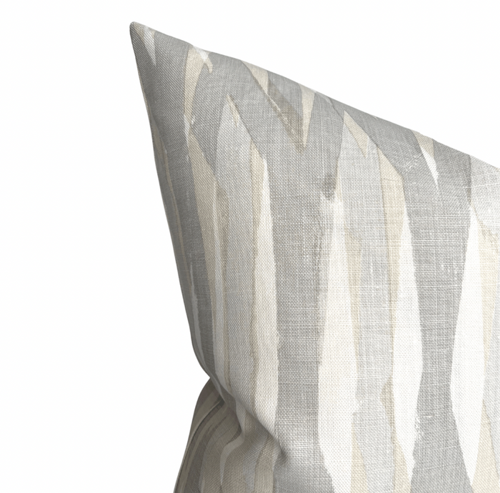 Dekowe Breakwater Pillow Cover In Smoke