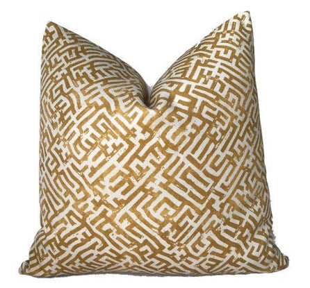 dekowe Byant Pillow Cover in Mustard