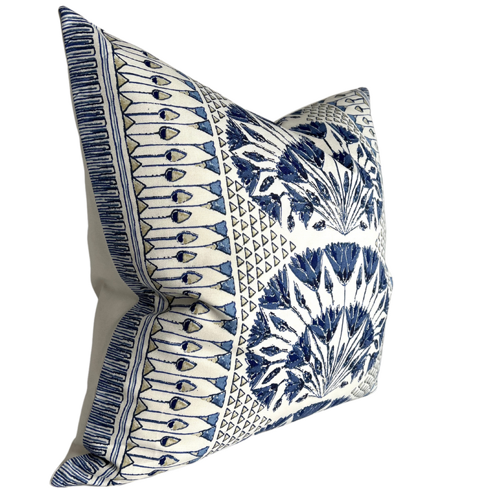 Dekowe Cairo Pillow Cover In Blue And White