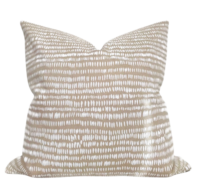 dekowe Dashes Pillow Cover in White & Natural