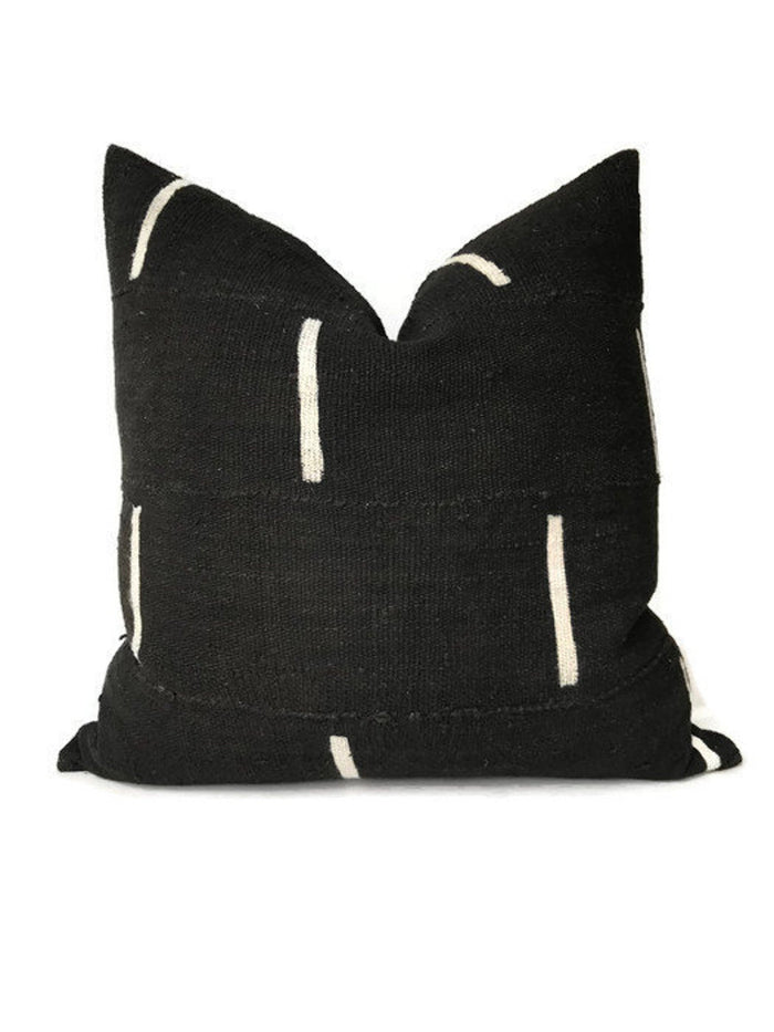 dekowe Dashes Print Mudcloth Pillow Cover in Black