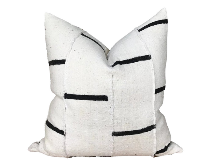 dekowe Dashes Print Mudcloth Pillow Cover in Ivory