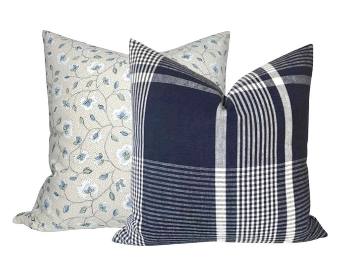 Dekowe Exodus Pillow Cover In Navy Blue