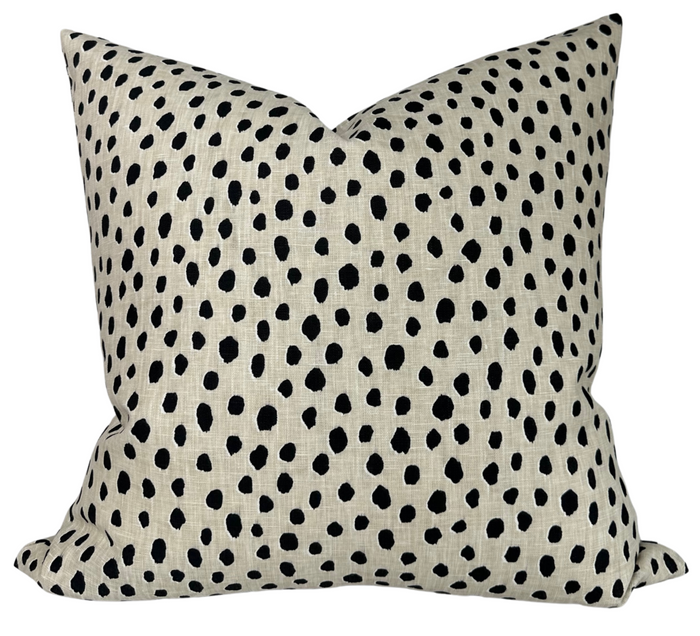 dekowe Fauna Pillow Cover in Flaxseed