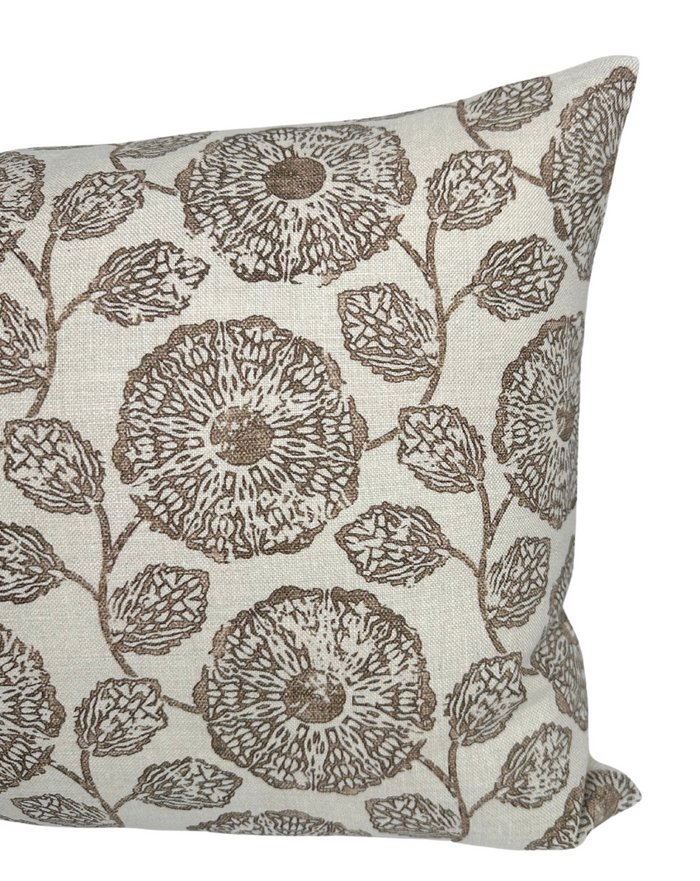 Dekowe Freedia Pillow Cover In Sepia