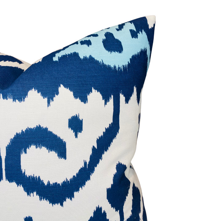 Dekowe Kazak Ikat Pillow Cover In Navy Blue