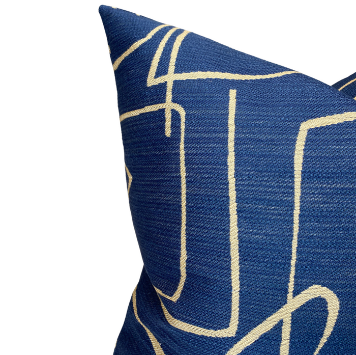 Dekowe Kravet Abstract Pillow Cover In Indigo