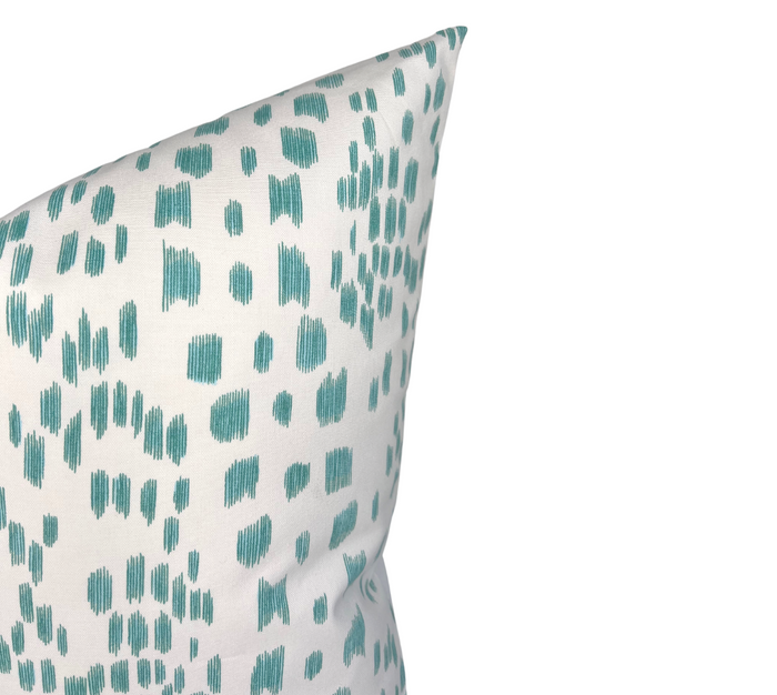 Dekowe Les Touches Pillow Cover In Aqua Blue