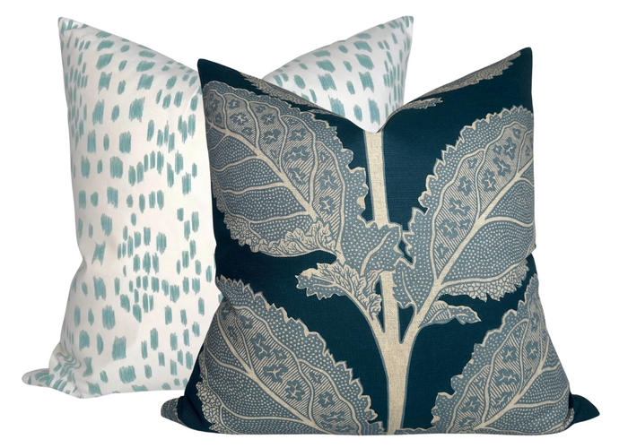 Dekowe Les Touches Pillow Cover In Aqua Blue