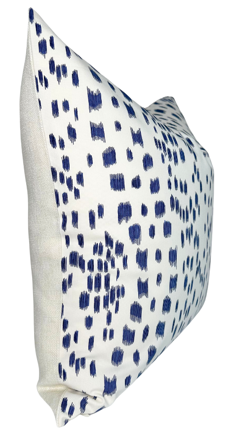 Dekowe Les Touches Pillow Cover In Blue