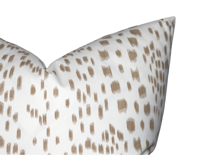 Dekowe Les Touches Pillow Cover In Sand