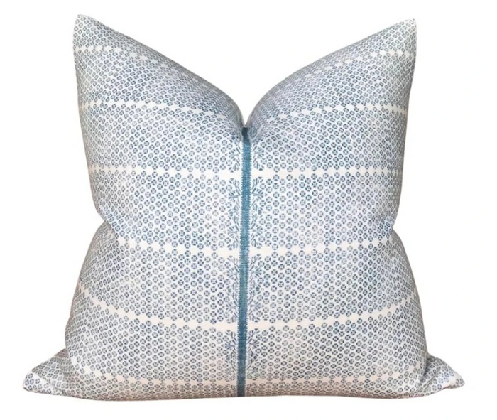 dekowe Madu Pillow Cover in Blue