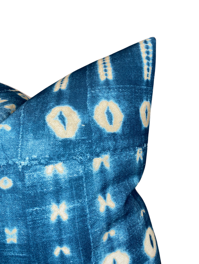 dekowe Mali Mud Cloth Pillow Cover in Indigo