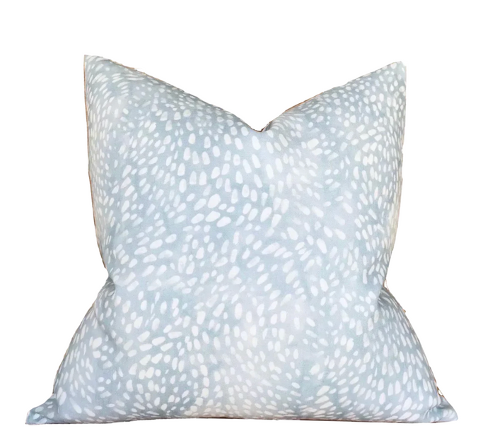 dekowe Speckled Pillow Cover in Cloud Blue