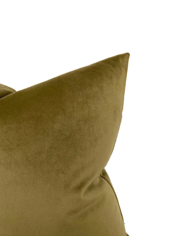 Dekowe Velvet Pillow Cover In Olive