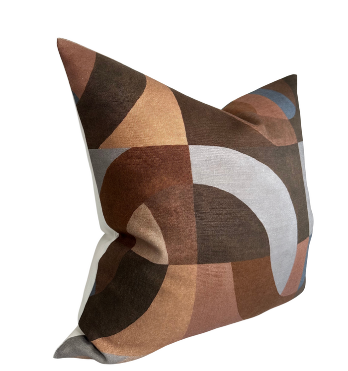 Dekowe Kelly Wearstler Colonnade Pillow Cover In Cinnabar