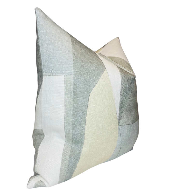 Dekowe Kelly Wearstler District Pillow Cover In Alabaster