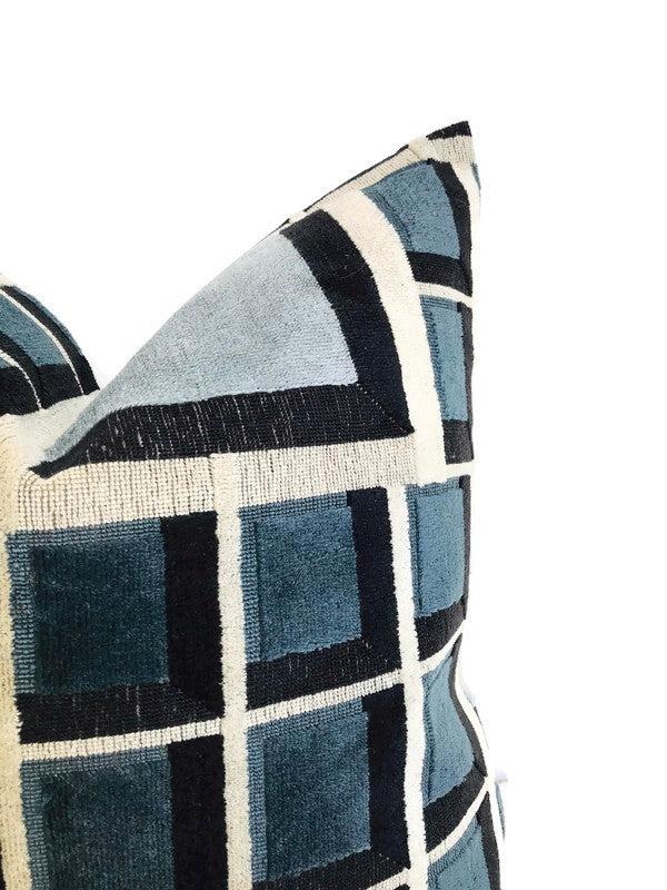 Dekowe Kelly Wearstler Rarity Pillow Cover In Sky Sapphire