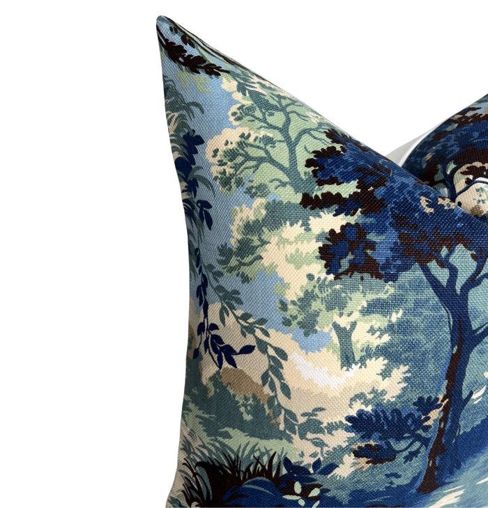 Dekowe Lincoln Toile Pillow Cover In Navy And Green