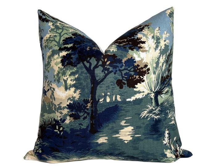 dekowe Lincoln Toile Pillow Cover in Navy and Green