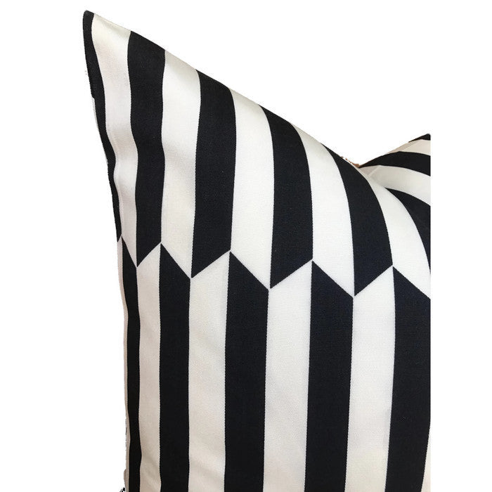 Dekowe Maxwell Pillow Cover In Black Schumacher Textiles