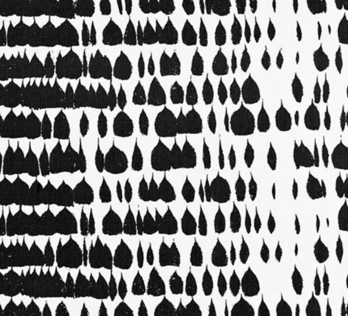 Dekowe Queen Of Spain Pillow Cover In Black Schumacher Textiles