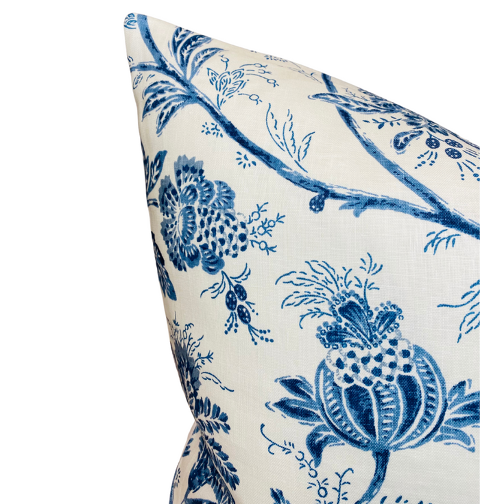 Dekowe Schumacher Chinoiserie Vine Pillow Cover In Cobalt Blue