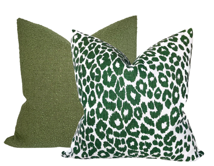 Dekowe Schumacher Iconic Leopard Pillow Cover In Green