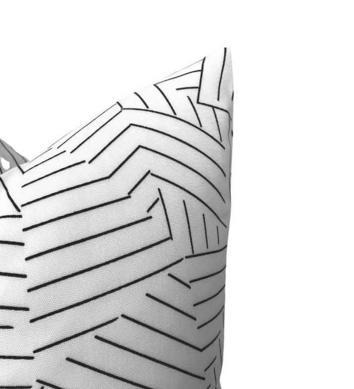 Dekowe Schumacher Indoor Outdoor Deconstructed Stripe Pillow Cover In Black