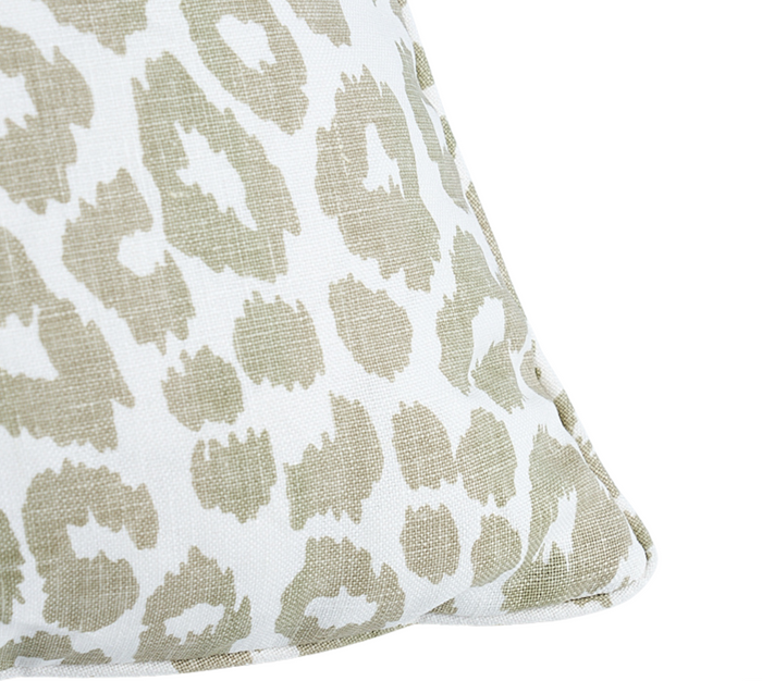 Dekowe Schumacher Indoor/Outdoor Iconic Leopard Pillow Cover In Linen Brown