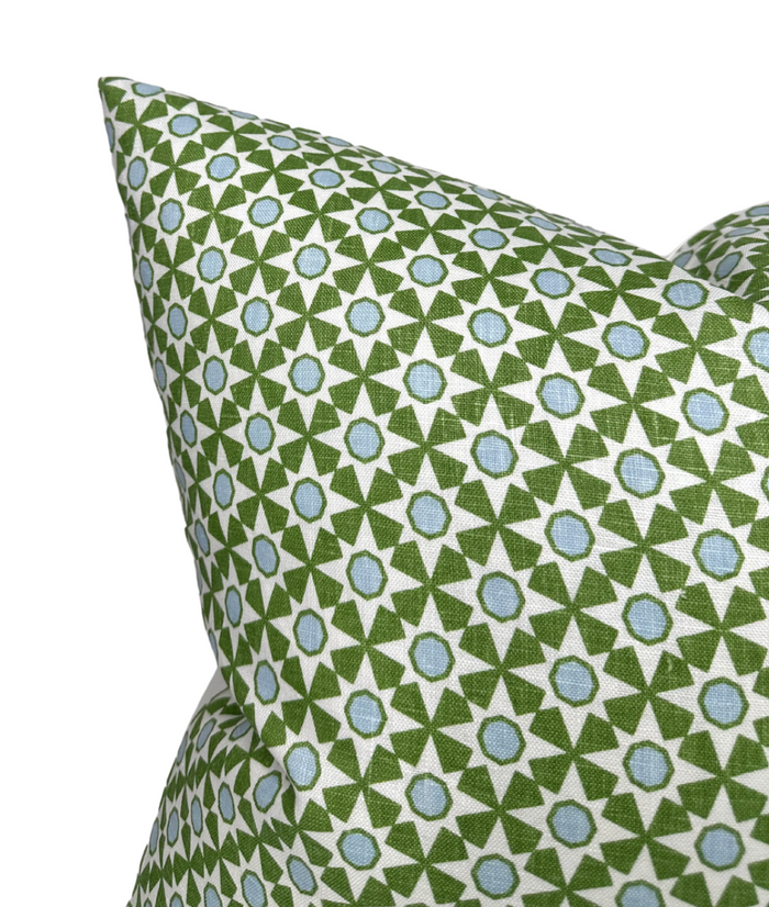 Dekowe Schumacher Serendipity Pillow Cover In Green