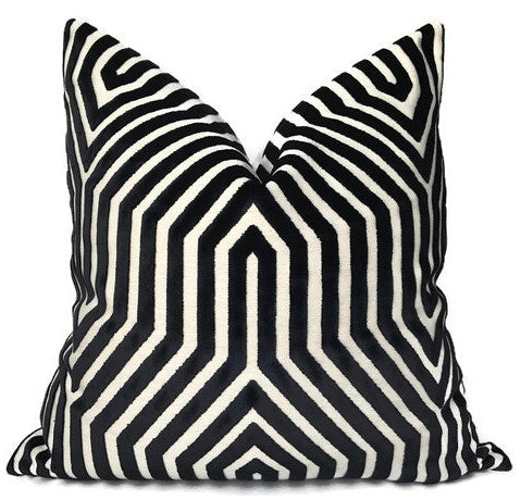 dekowe Schumacher Vanderbilt Pillow Cover in Noir Black