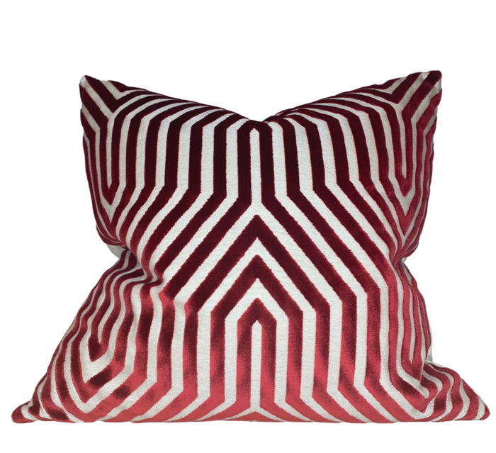 dekowe Schumacher Vanderbilt Velvet Pillow Cover in Garnet Red