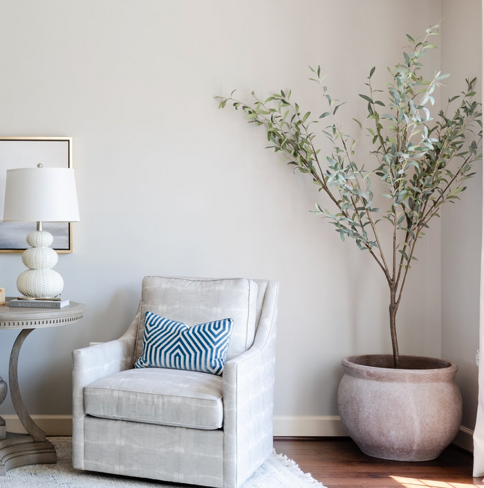 Dekowe Schumacher Vanderbilt Velvet Pillow Cover In Marine Blue