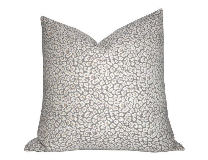 dekowe Spotted Velvet Pillow Cover in Ivory Natural