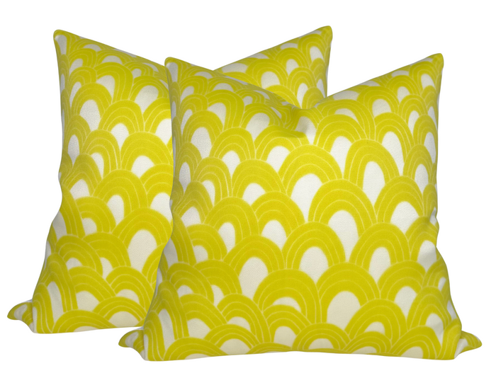 Dekowe Trina Turk Outdoor Arches Pillow Cover In Bamboo Yellow