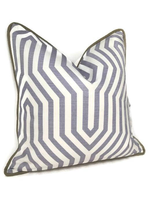 Dekowe Vanderbilt Pillow Cover In Lavender Schumacher Textiles