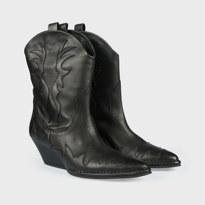 Del Carlo CRIO 11014 - Texan Leather Ankle Boots. - Del Carlo