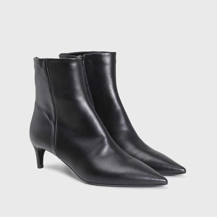 Del Carlo PARIS 11617 - Kitten-Heel Ankle Boots In Black Leather - DEL CARLO