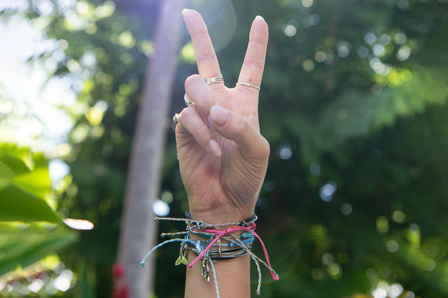 Del Sol Blue Lagoon Tail Eco Bracelet - Color-Changing Jewelry | Del Sol