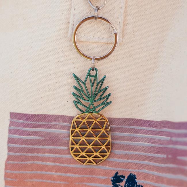 Del Sol Pineapple Key Chain - Color-Changing Key Chain | Del Sol