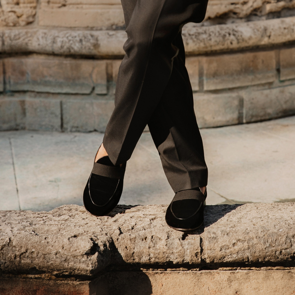 Del Toro Shoes Men's Black Como Velvet Slipper II Black / Satin Strap