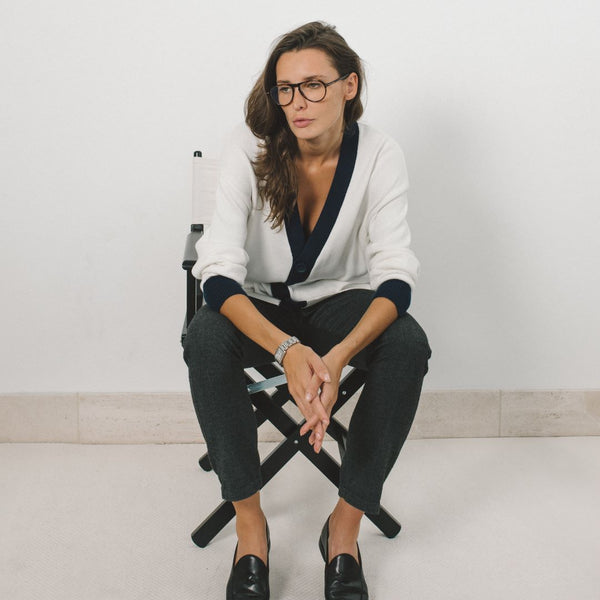 Del Toro Shoes Women's Vintage Fit Cardigan - Vintage White / Black Vintage White / Black