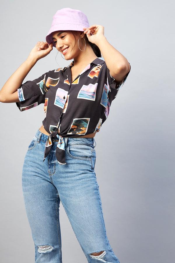 delan Photo Printed Crop Shirt
