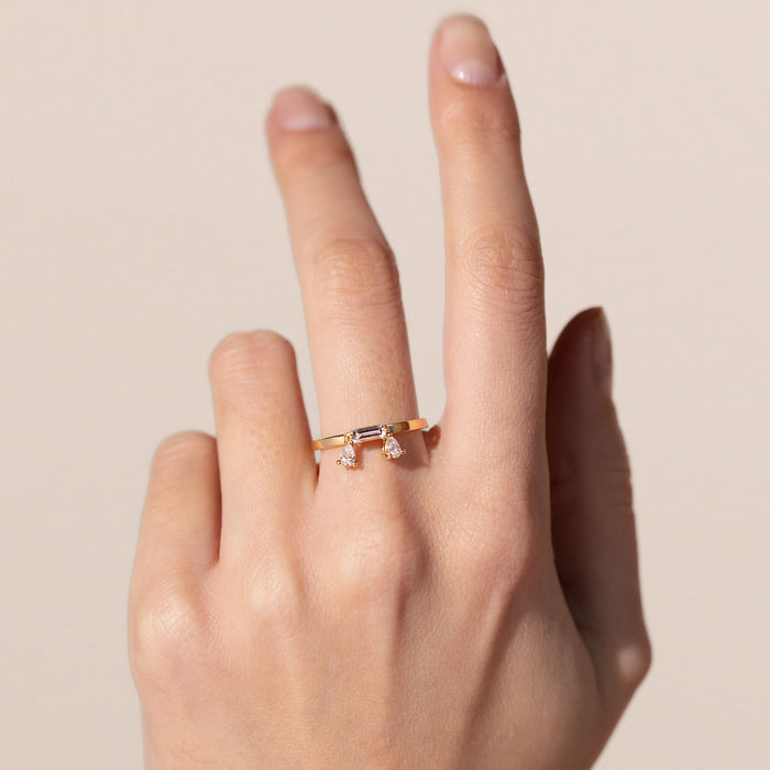 delfina delettrez Dancing Diamonds baguette ring