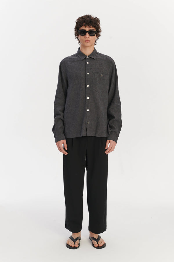delikatessen Architects Overshirt in a Charcoal Grey Mix of Japanese Linen and Cotton