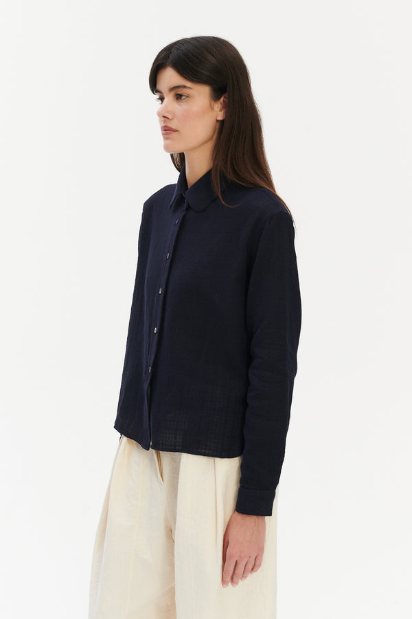 Delikatessen Blouse In A Dark Navy Airy Structural Portuguese Cotton