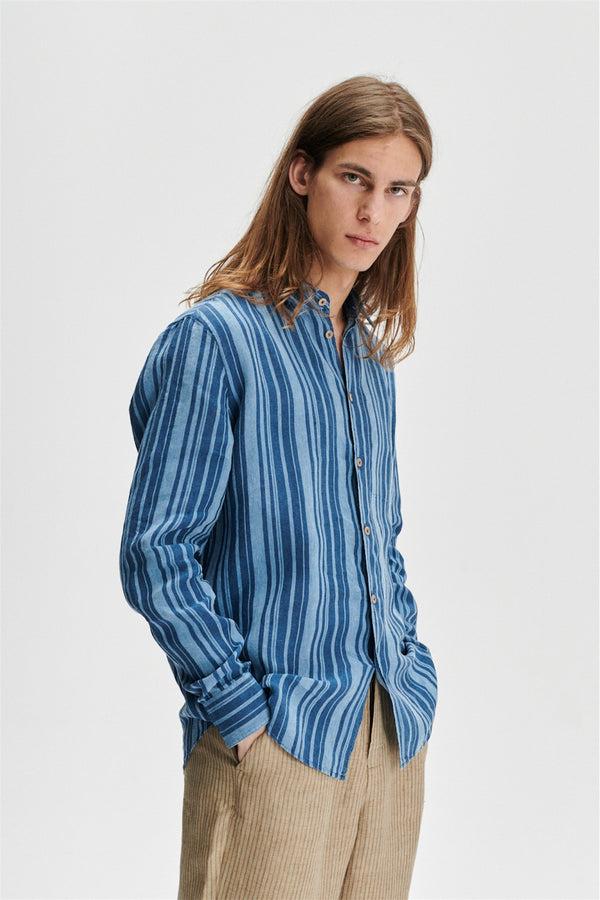 Delikatessen Feel Good Shirt In A Striped Linen
